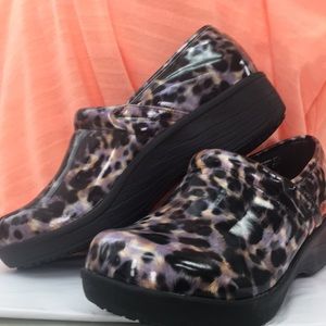 Very Cute safe step shoes.